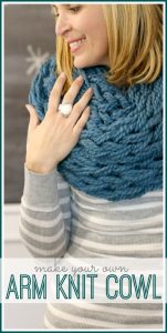 Arm Knit Cowl - Sugar Bee Crafts