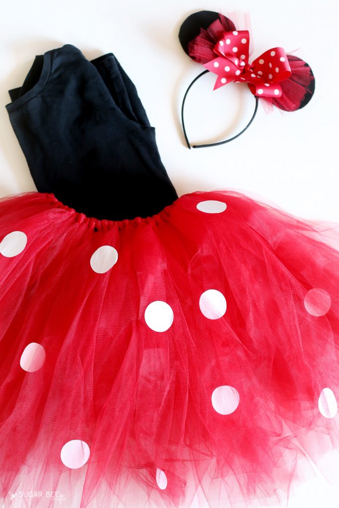 DIY Minnie Mouse Costume (yep, NO sew!) - Sugar Bee Crafts