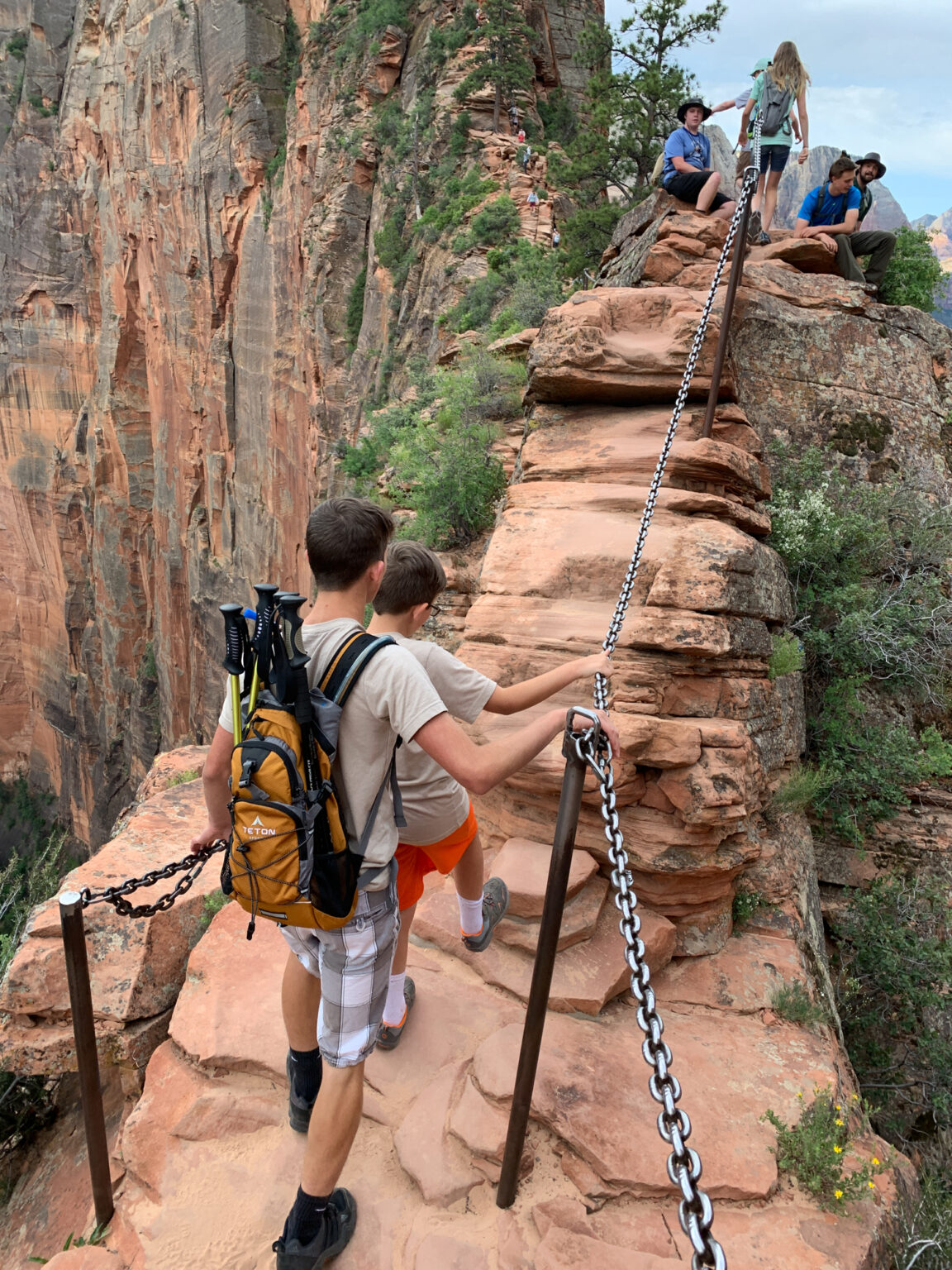 Best Shoes for Hiking The Narrows - Sugar Bee Crafts