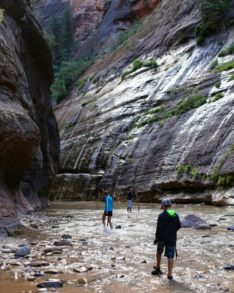 The narrows zion family hike 03