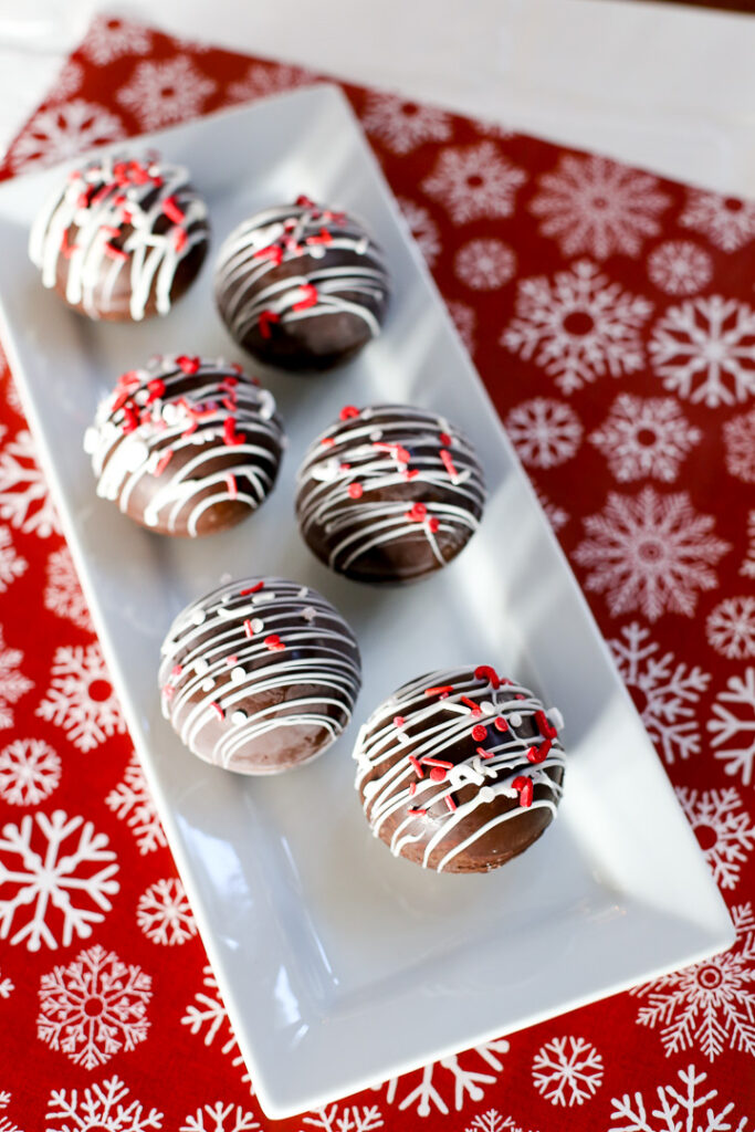 Easy hot chocolate bomb with free printable 1